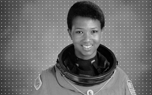 Mae Crol Jenison, primeira astronauta afroamericana