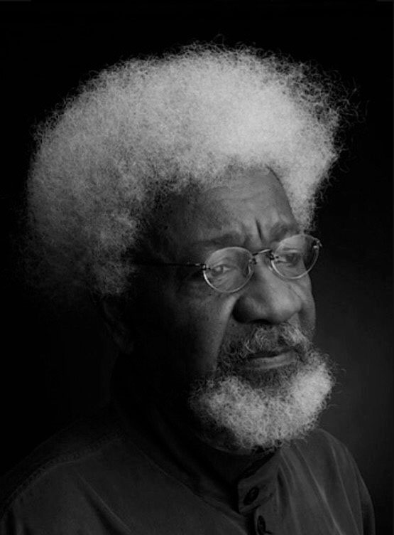 Wole Soyinka, primeiro ganhador do prêmio Nobel de Literatura da África.