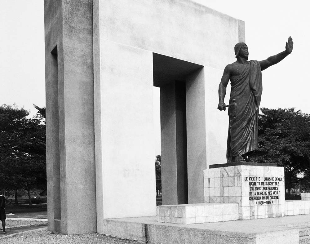 Monumento dedicado ao rei Beanzim