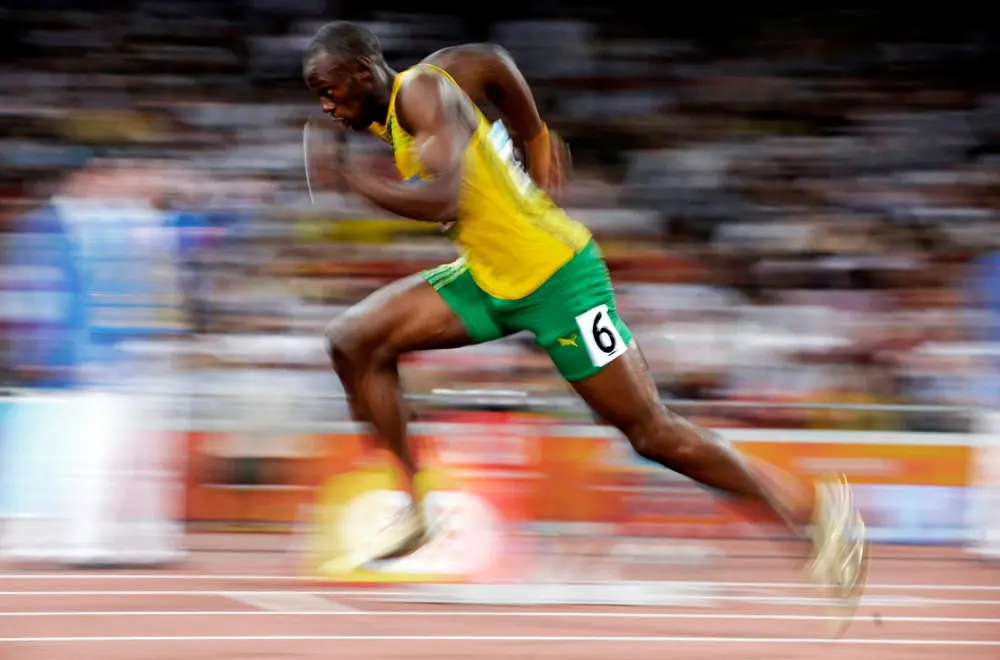 Usain Bolt possui a maior passada (Imagem: divulgação)