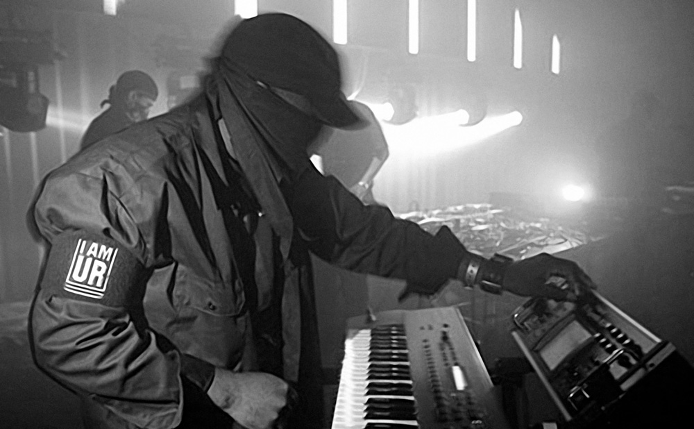 Underground Resistance no palco (Imagem: Reprodução Electronic Beats)