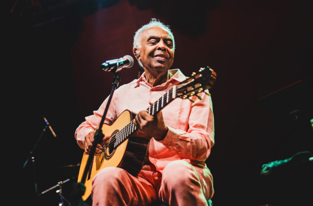 Gilberto Gil em apresentação no Meca (Foto: Fernanda Tiné)