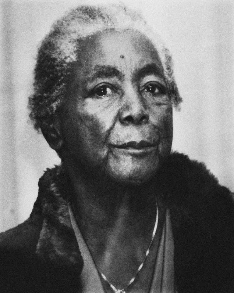 Madrinha Eunice (1909 – 1995) saiu de Piracicaba para fundar uma das primeiras escolas de samba da capital, a Lavapés (Imagem: Reprodução)