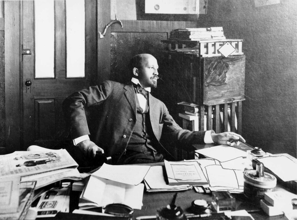 W.E.B. Du Bois (Imagem: UMass Amherst Libraries)