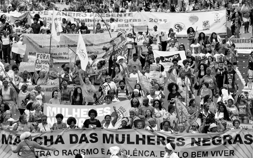 Registro da 1ª Marcha das Mulheres Negras do Brasil (imagem: Marcello Casal | Agência Brasil)