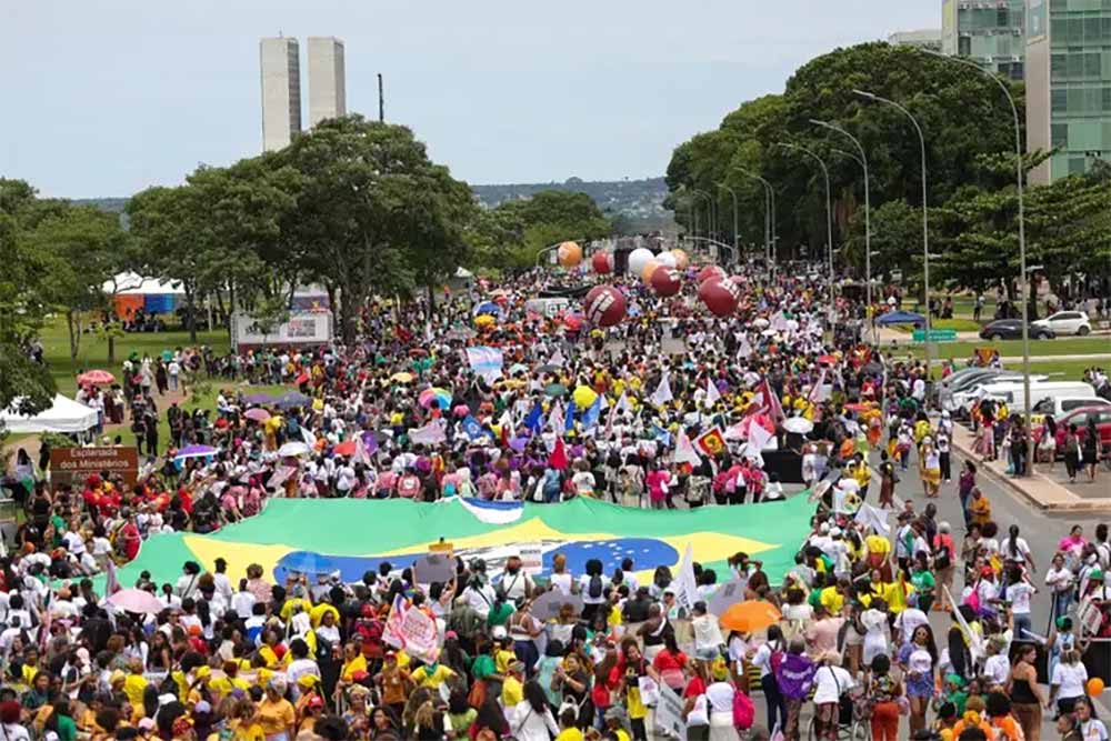 Segunda Marcha das Mulheres Negras por Reparação e Bem-Viver reúne cerca de 500 mil pessoas na Esplanada dos Ministérios (Foto: Fabio Rodrigues | Pozzebom/Agência Brasil)